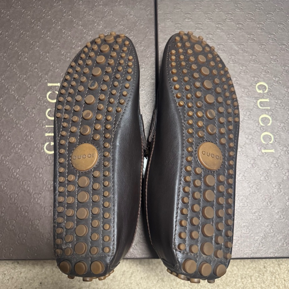 Gucci Brown and Green Leather Loafers with Signature Stripe - Picture 4 of 12